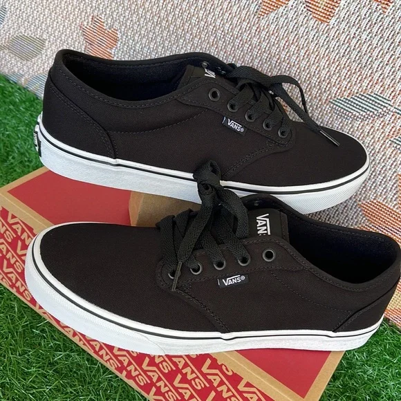 Vans Men’s Atwood
(Canvas) Black/White
VN000TUY187
Sneakers - Picture 11 of 16